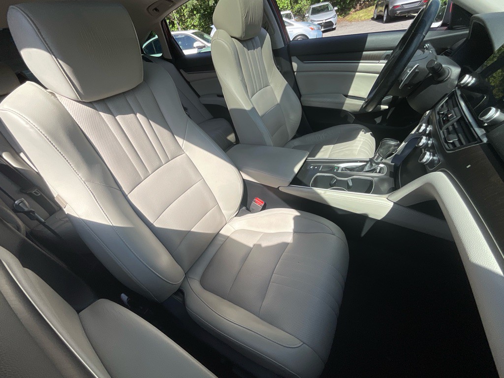 2018 Honda Accord Image 20