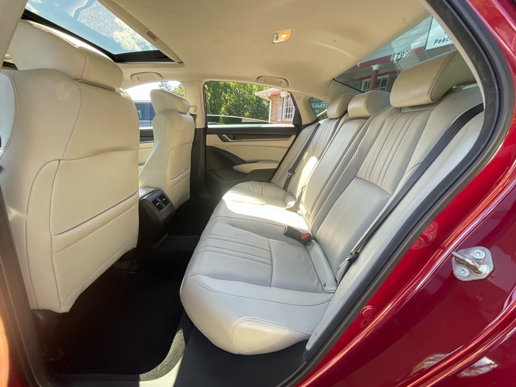 2018 Honda Accord Image 29
