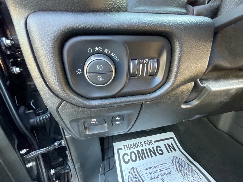 2019 RAM 1500 Image 43