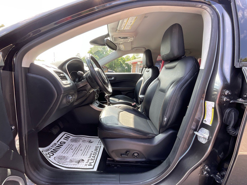 2018 Jeep Compass Image 14
