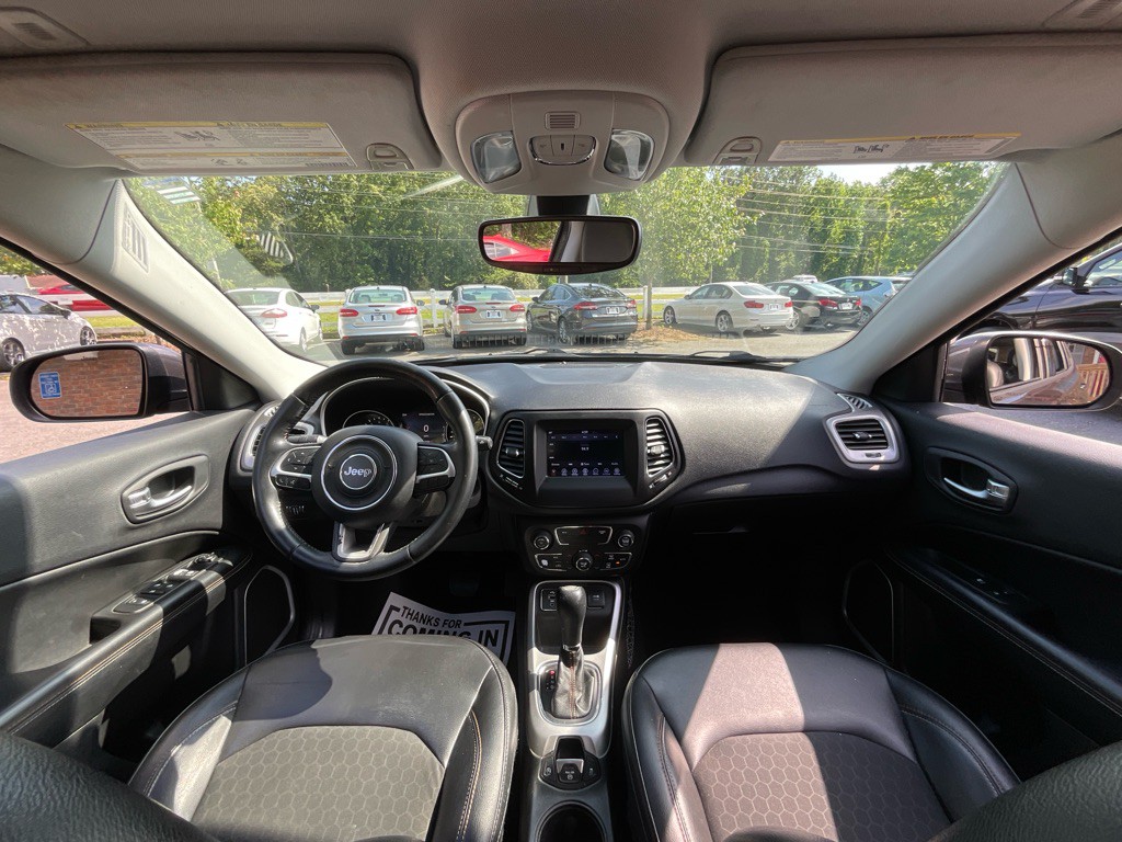 2018 Jeep Compass Image 20
