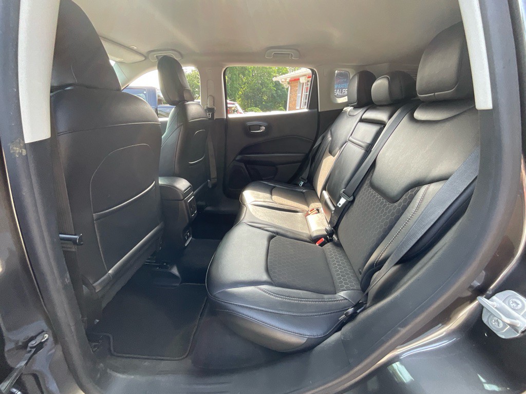 2018 Jeep Compass Image 27