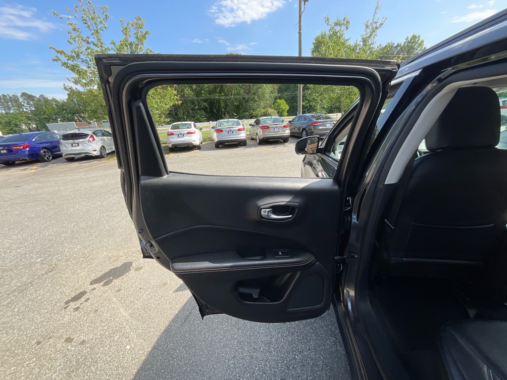 2018 Jeep Compass Image 42