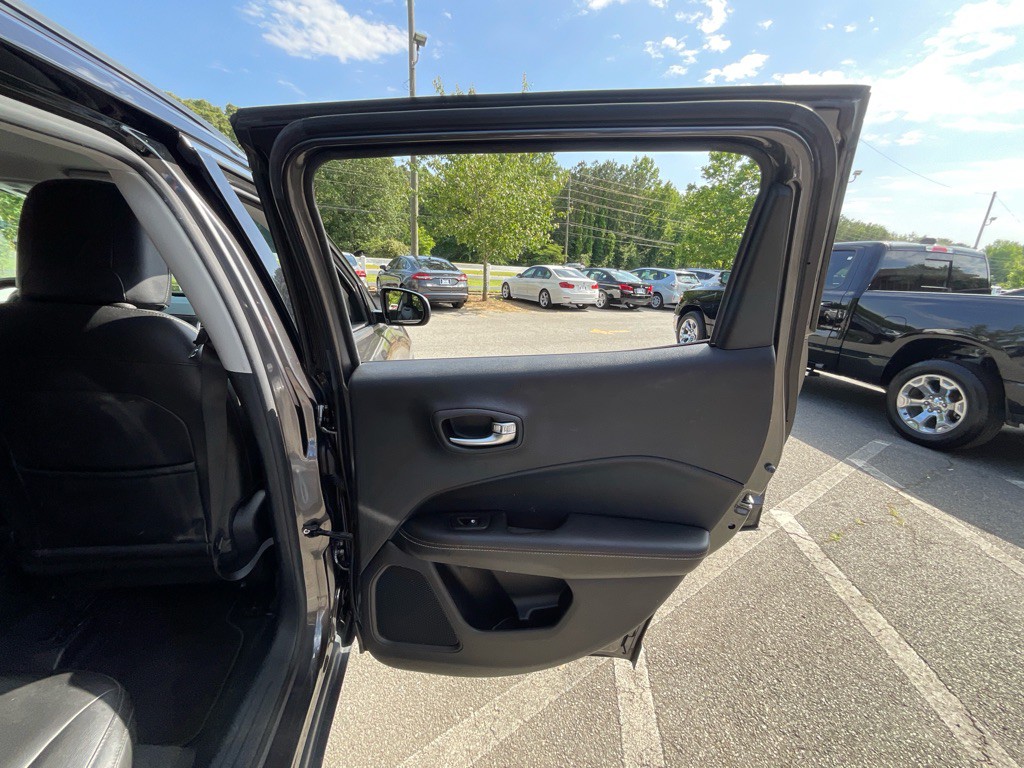 2018 Jeep Compass Image 44