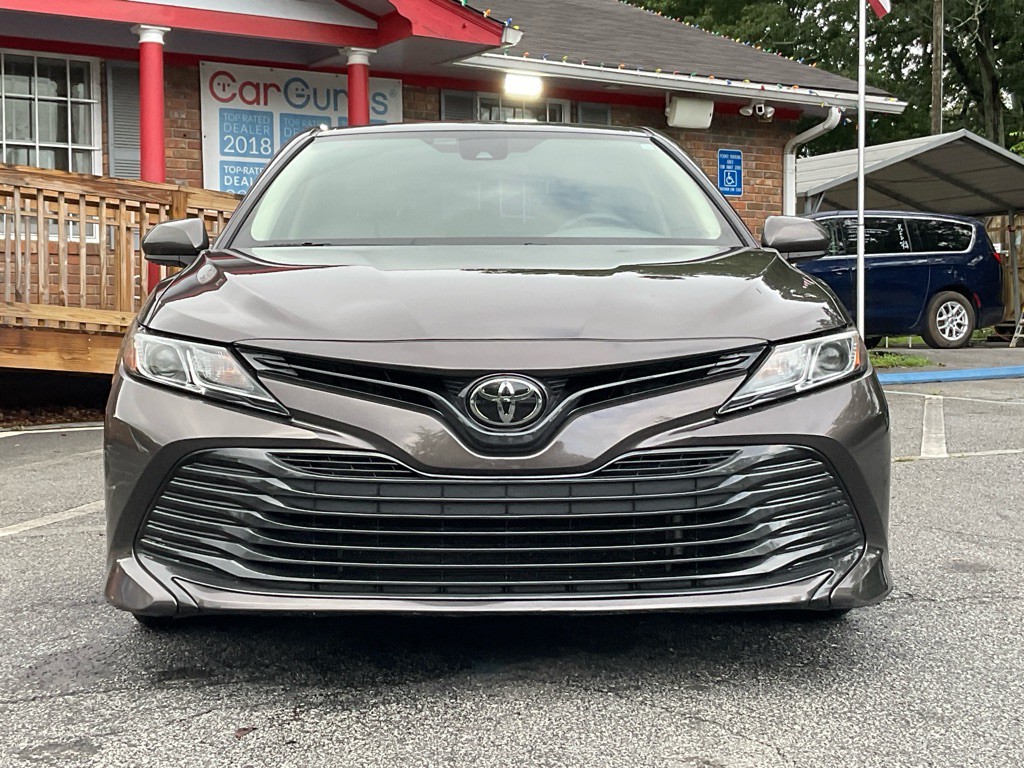 2019 Toyota Camry Image 2