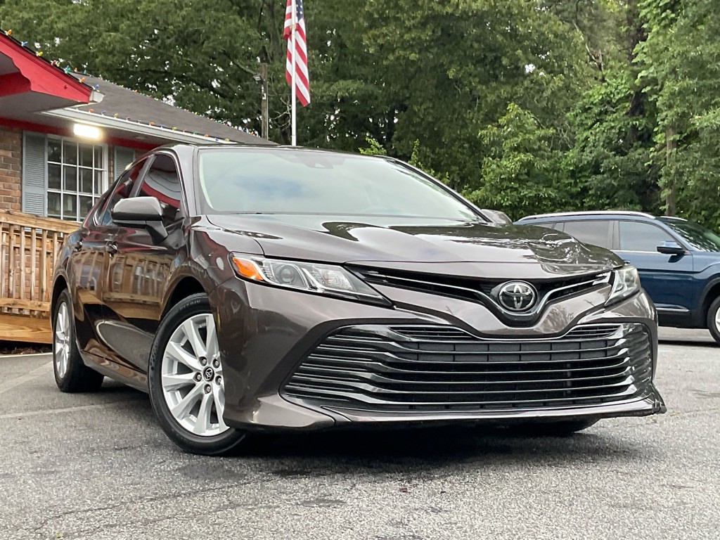 2019 Toyota Camry Image 3