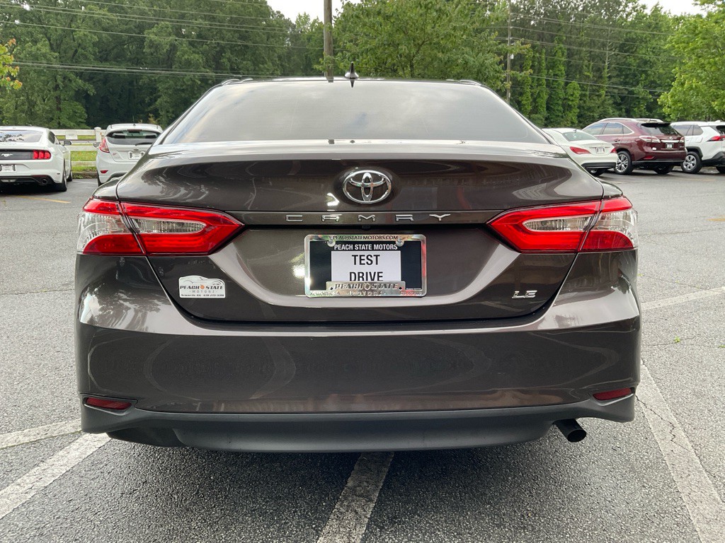 2019 Toyota Camry Image 6