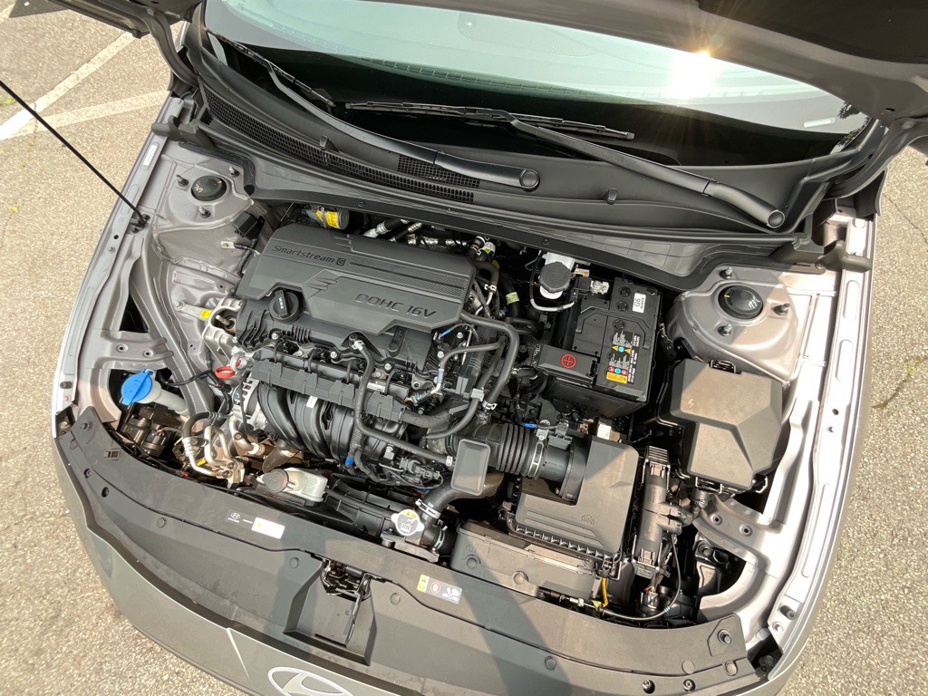 2024 Hyundai Elantra Image 12