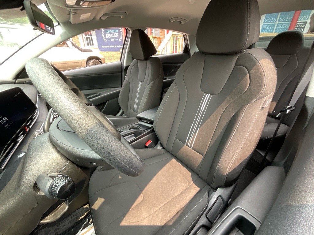 2024 Hyundai Elantra Image 16