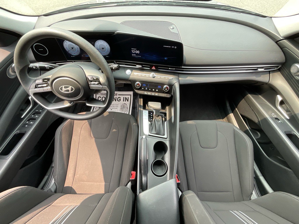 2024 Hyundai Elantra Image 21