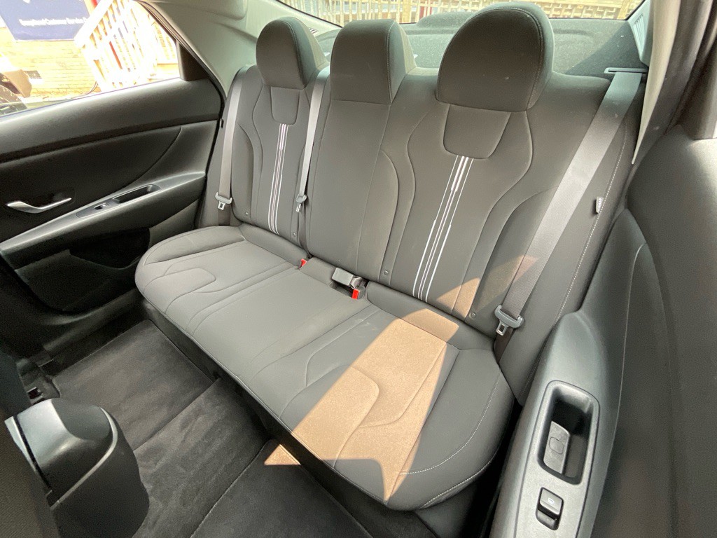 2024 Hyundai Elantra Image 30