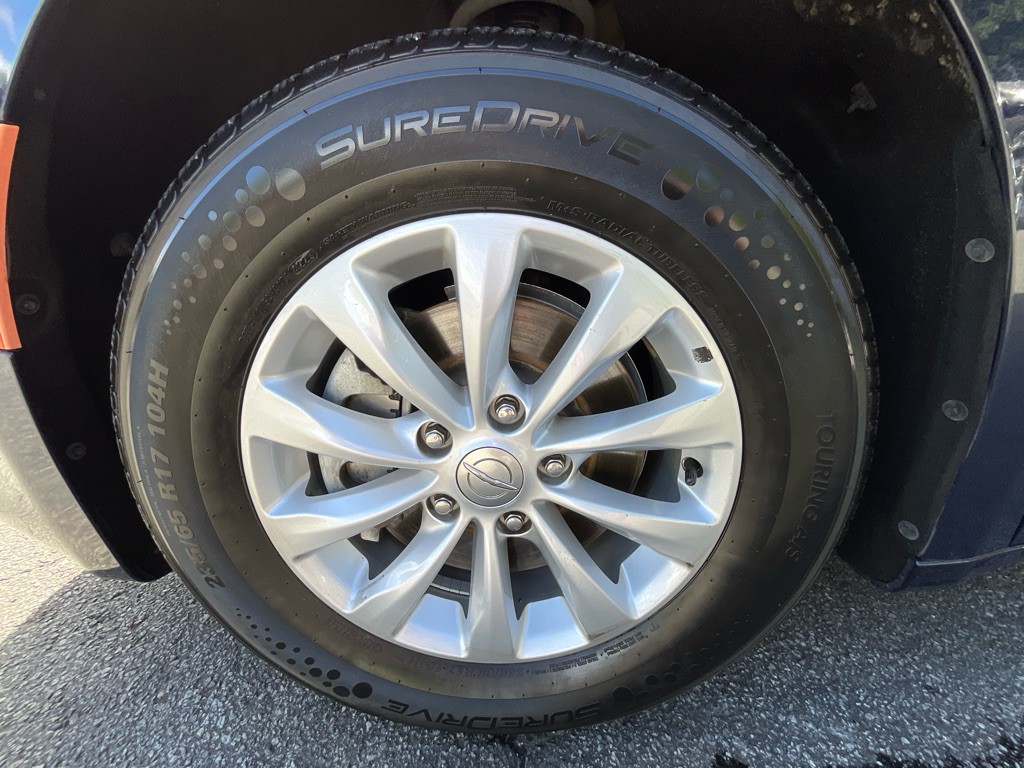 2019 Chrysler Pacifica Image 11