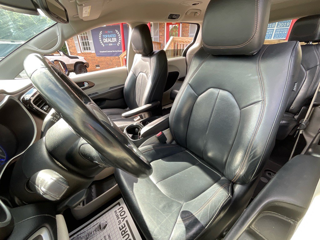 2019 Chrysler Pacifica Image 15