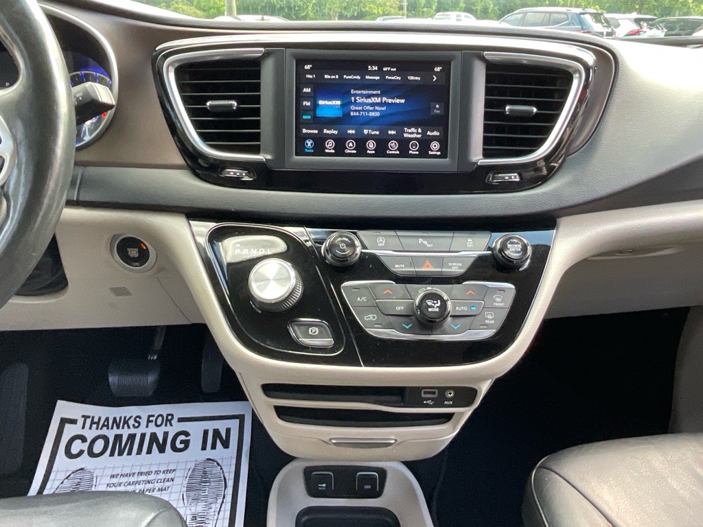 2019 Chrysler Pacifica Image 21