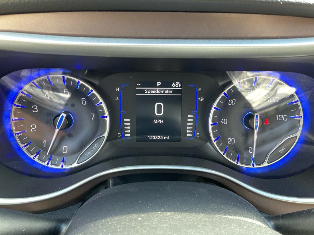 2019 Chrysler Pacifica Image 24