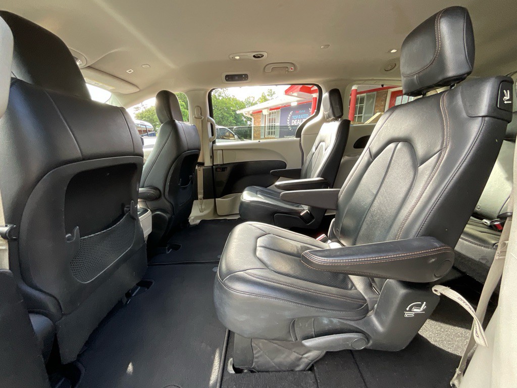 2019 Chrysler Pacifica Image 26