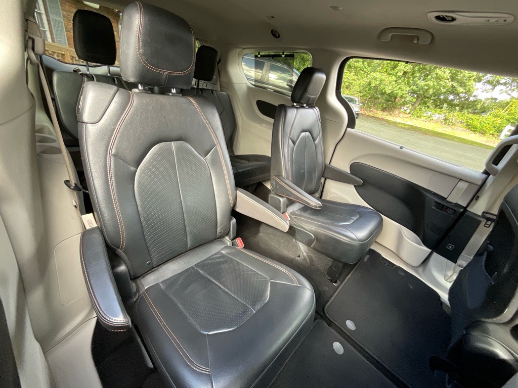 2019 Chrysler Pacifica Image 31