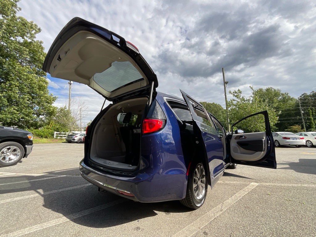 2019 Chrysler Pacifica Image 33
