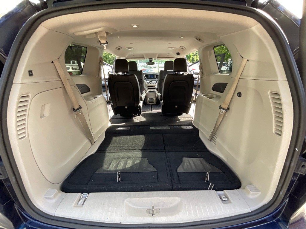 2019 Chrysler Pacifica Image 36
