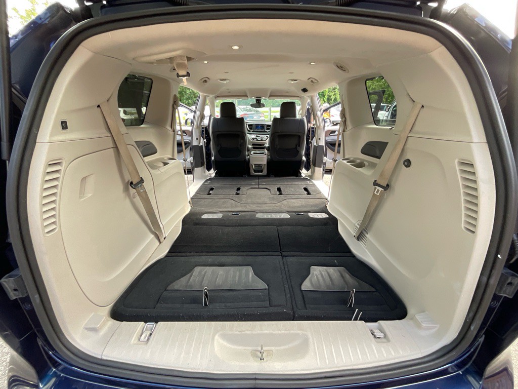 2019 Chrysler Pacifica Image 37