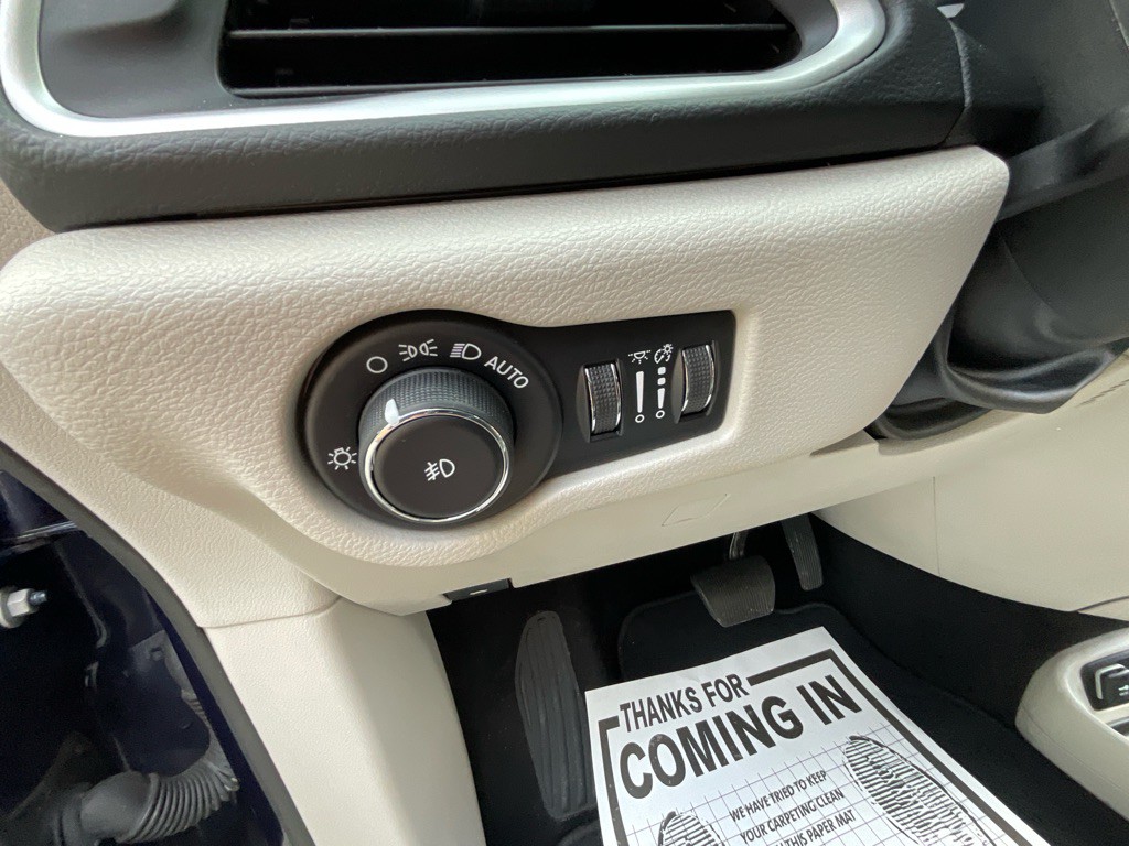 2019 Chrysler Pacifica Image 40