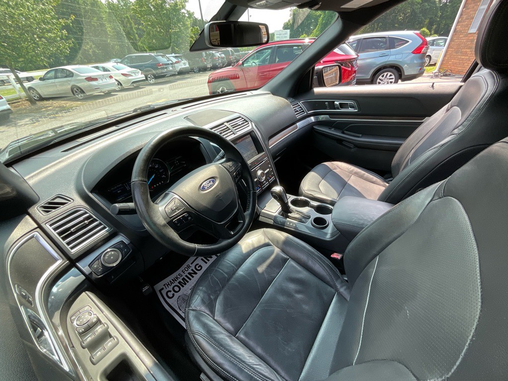 2018 Ford Explorer Image 15