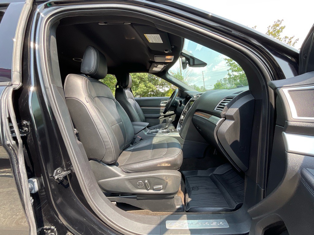 2018 Ford Explorer Image 17