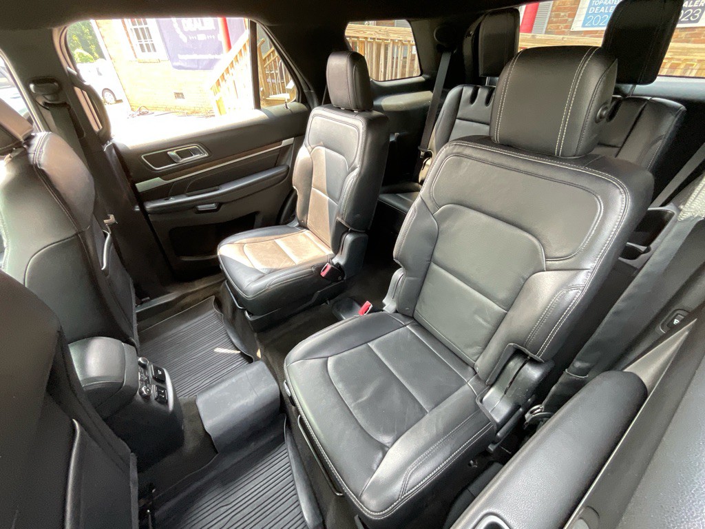 2018 Ford Explorer Image 30