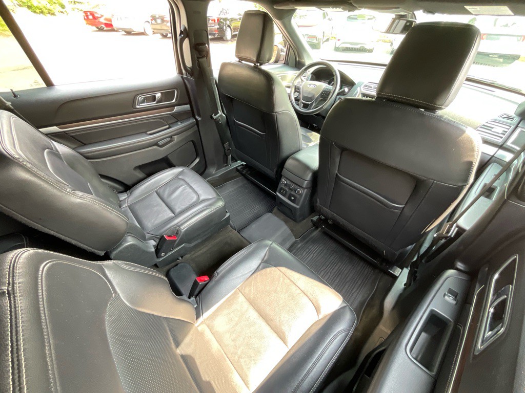 2018 Ford Explorer Image 32