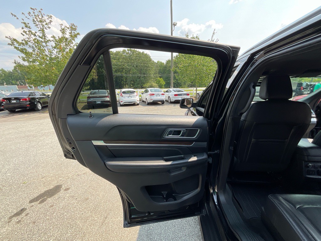 2018 Ford Explorer Image 46