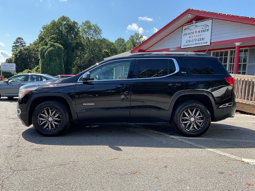 2017 GMC Acadia Image 8