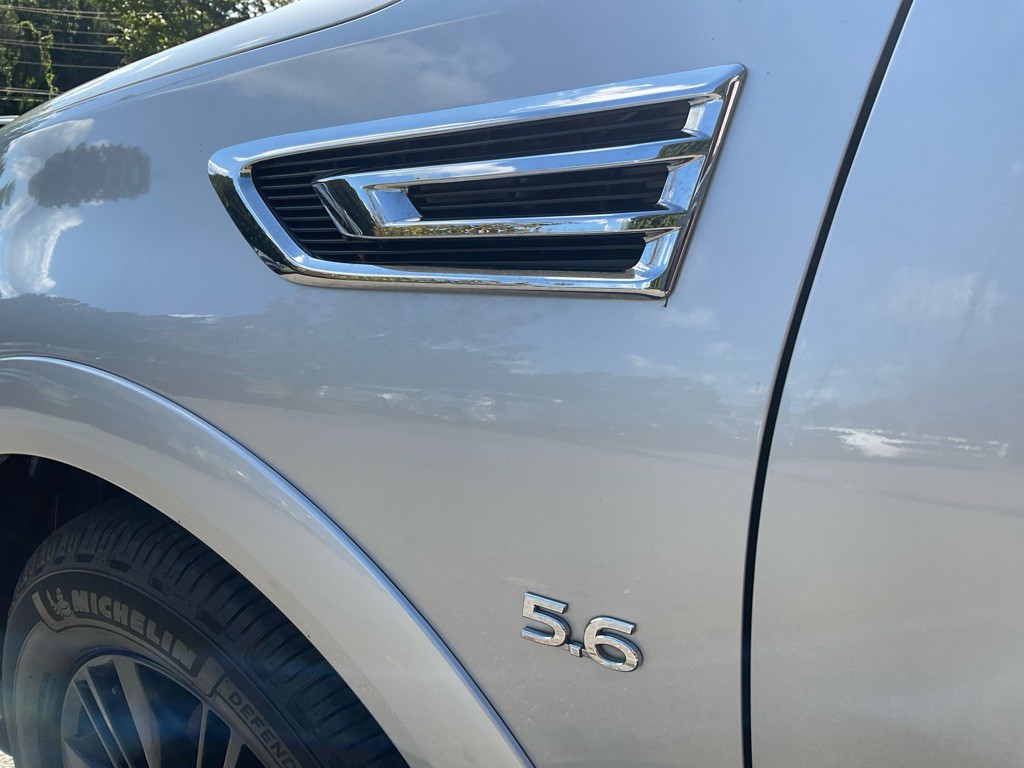 2020 INFINITI QX80 Image 10