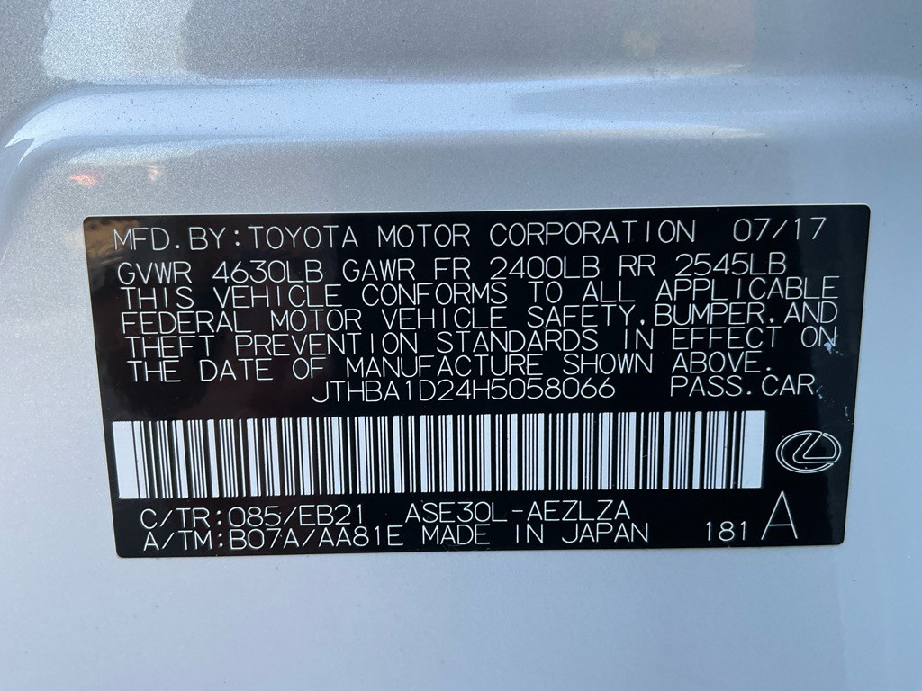 2017 Lexus IS 200t Image 45
