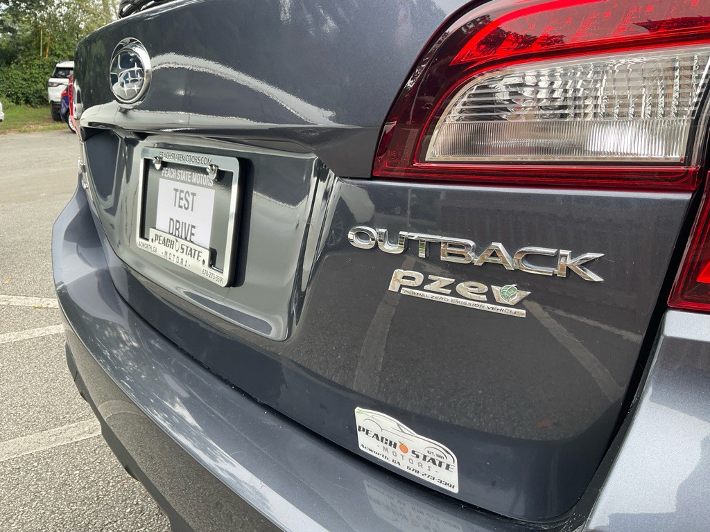 2017 Subaru Outback Image 10