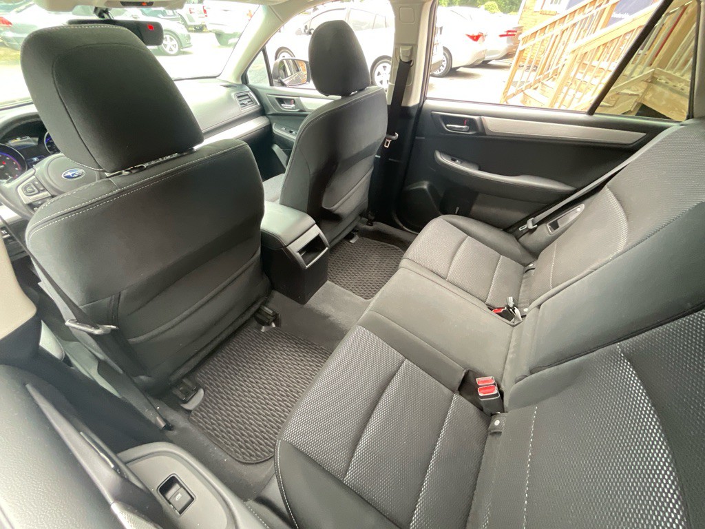 2017 Subaru Outback Image 30