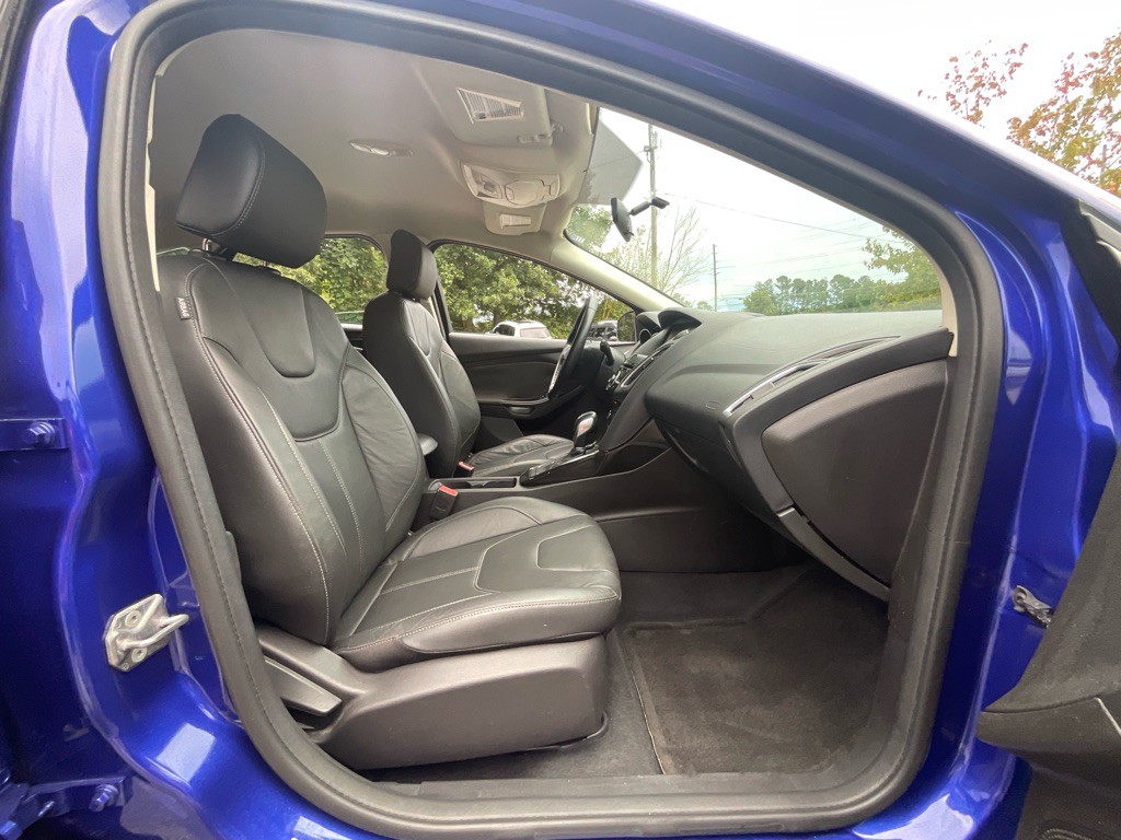 2015 Ford Focus Image 17