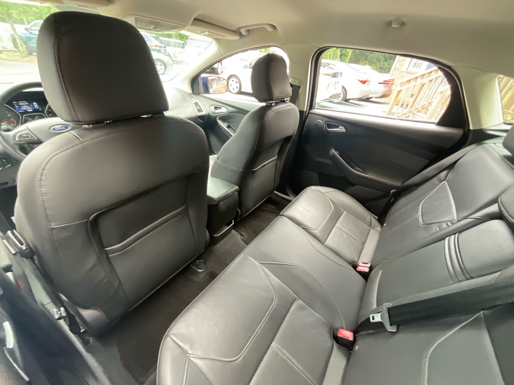 2015 Ford Focus Image 28