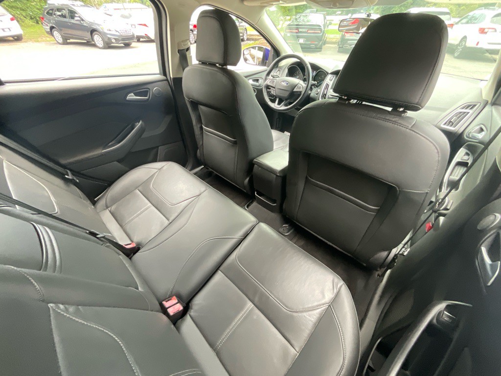 2015 Ford Focus Image 31