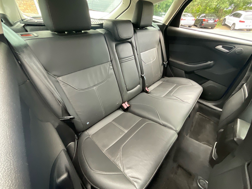 2015 Ford Focus Image 32