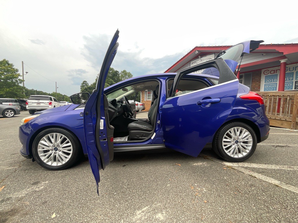2015 Ford Focus Image 35