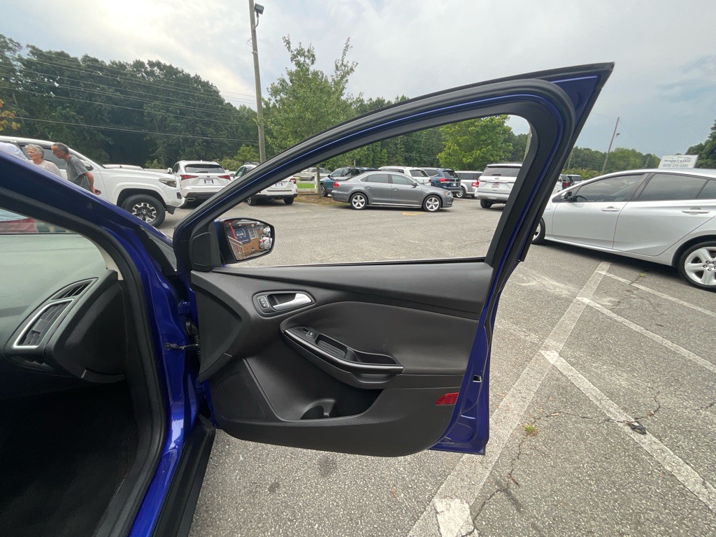 2015 Ford Focus Image 44