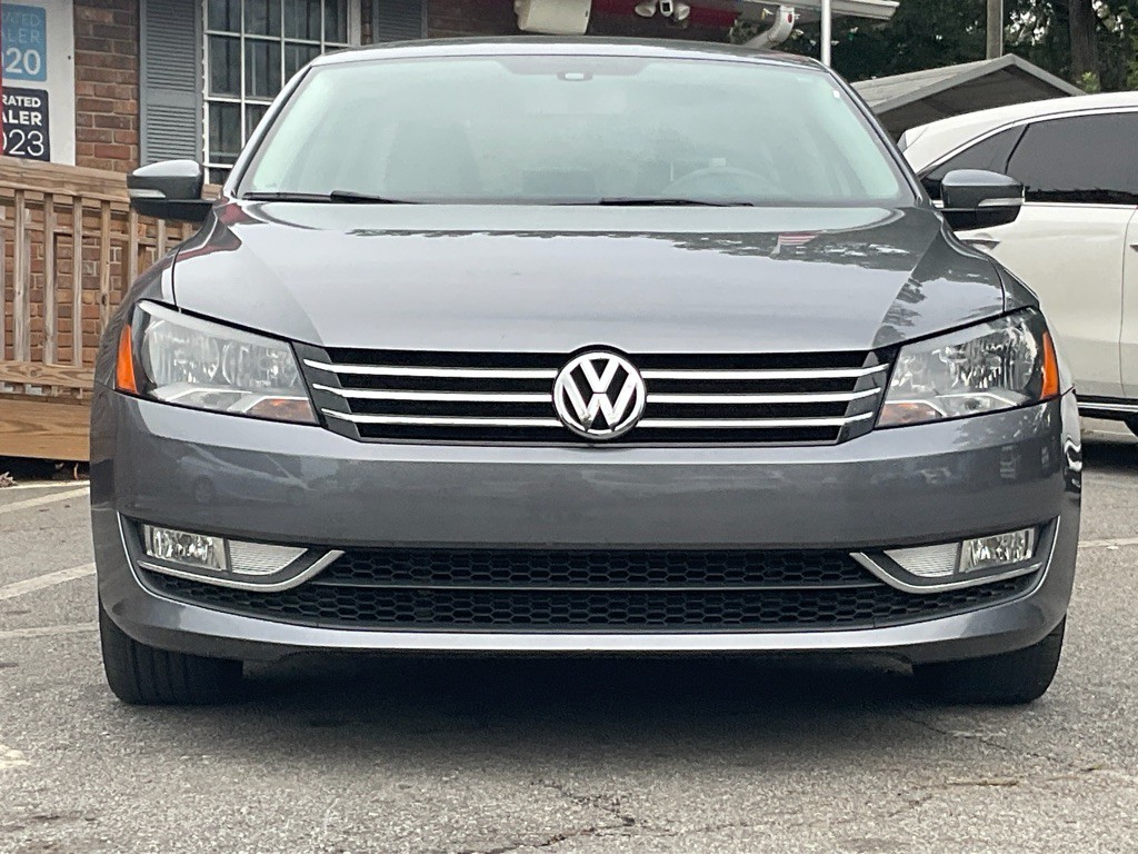 2015 Volkswagen Passat Image 2