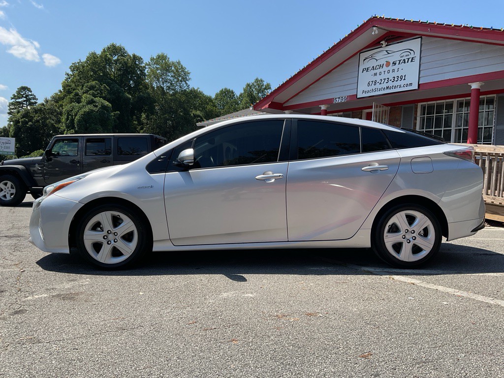 2017 Toyota Prius Image 8