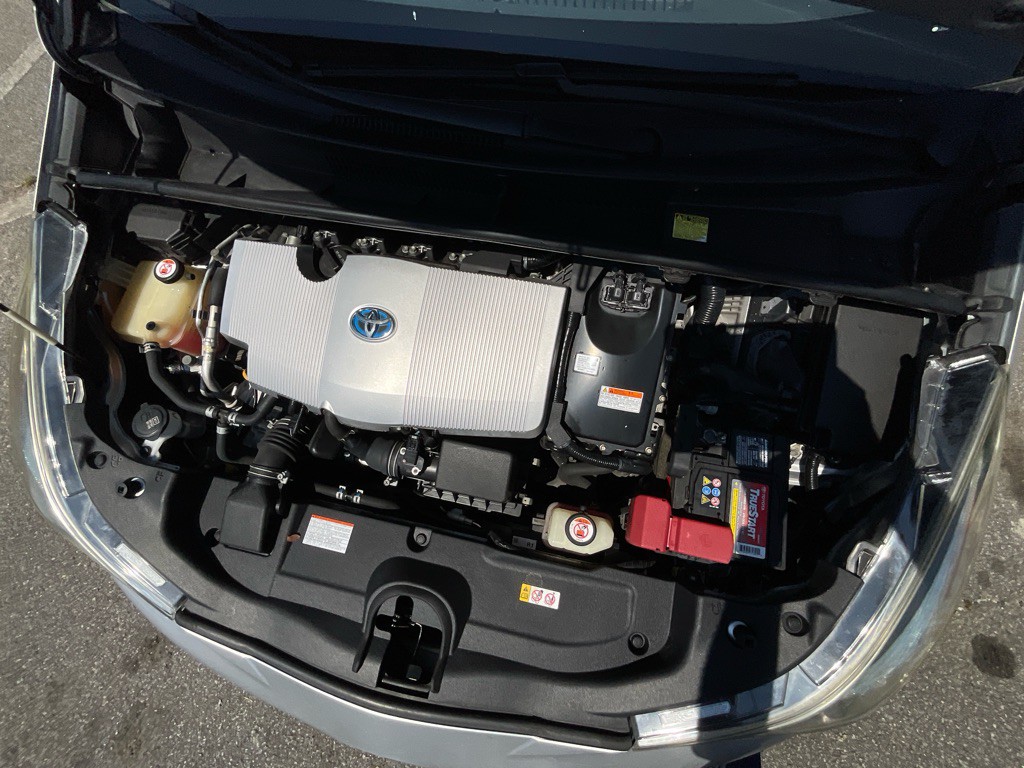2017 Toyota Prius Image 13