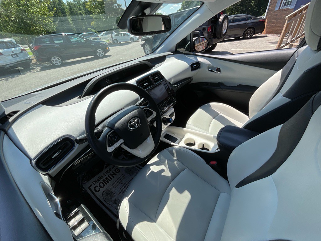 2017 Toyota Prius Image 15