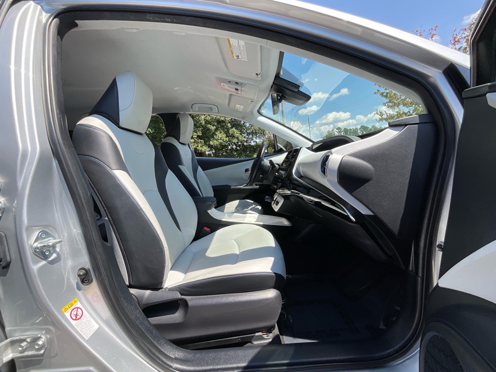 2017 Toyota Prius Image 17