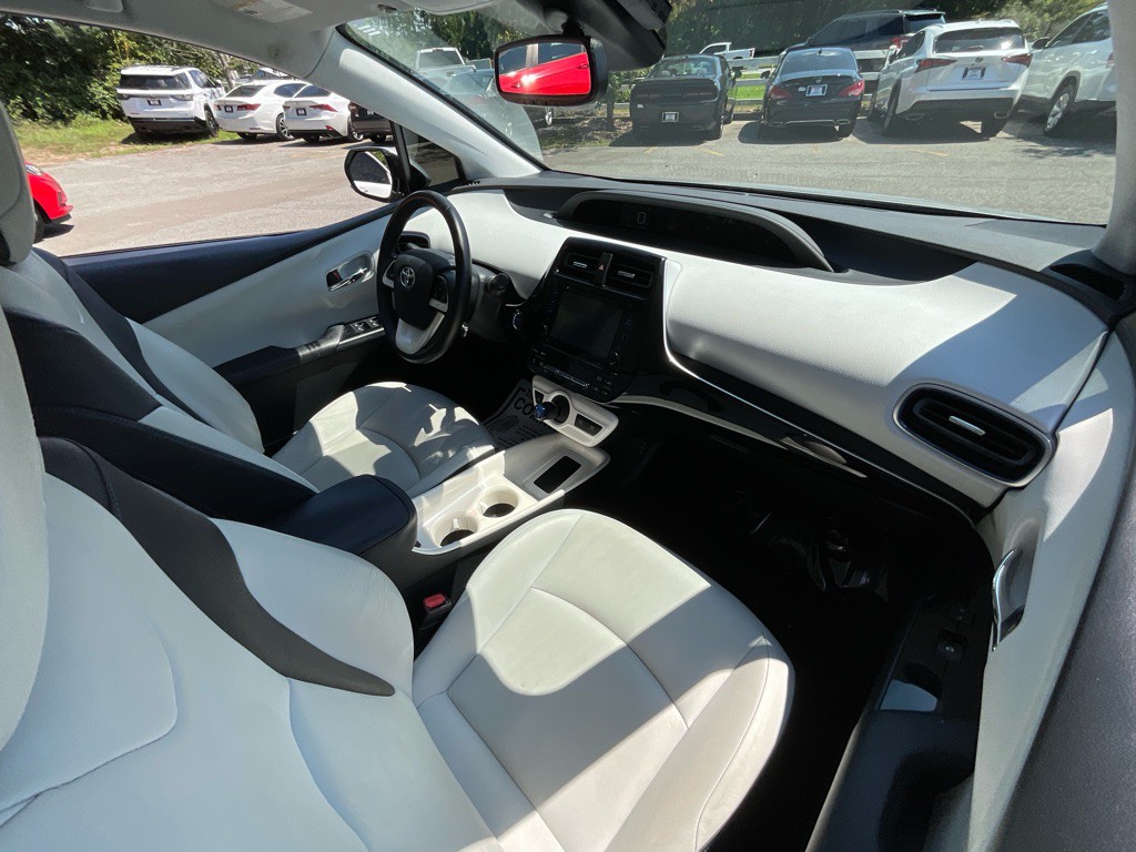 2017 Toyota Prius Image 18