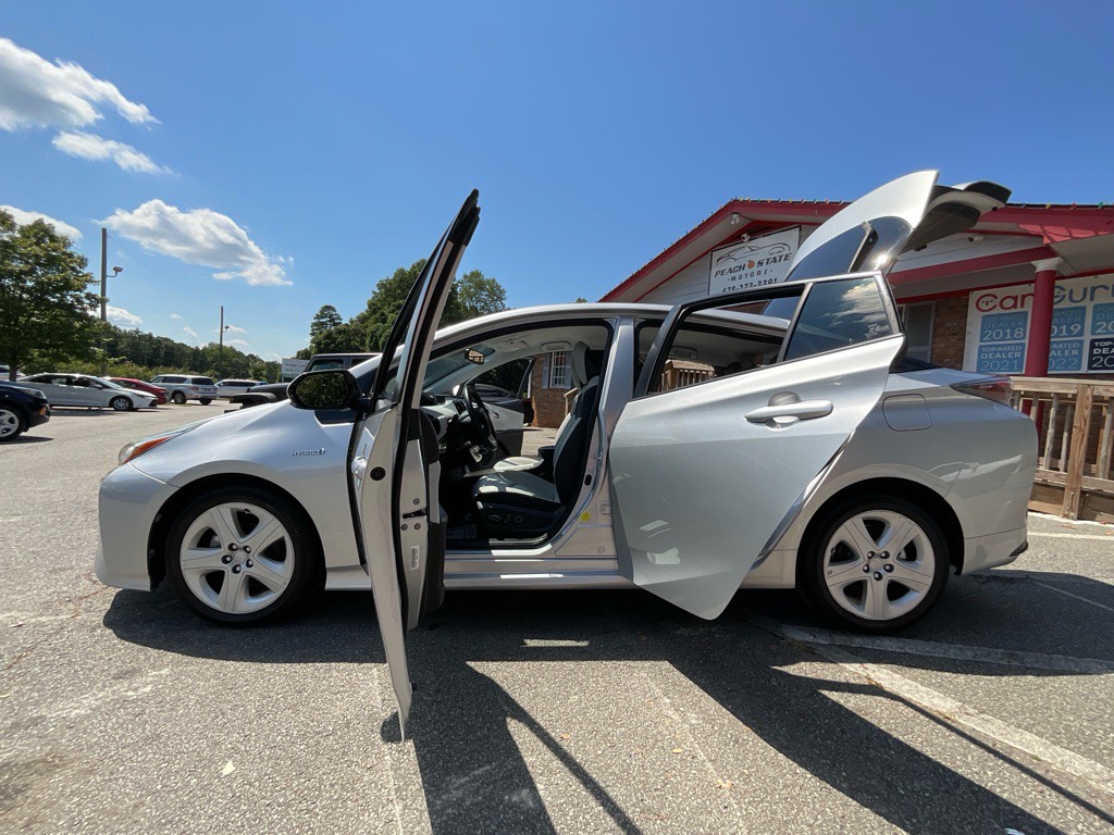 2017 Toyota Prius Image 35