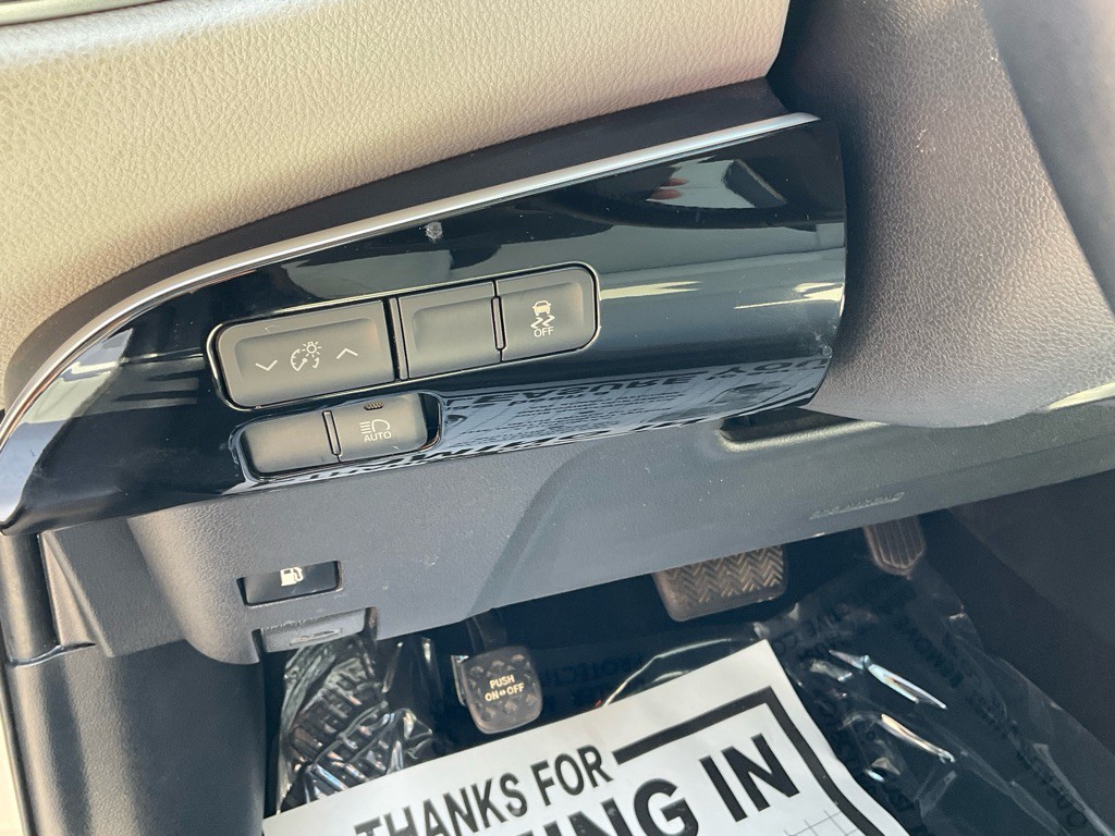 2017 Toyota Prius Image 41