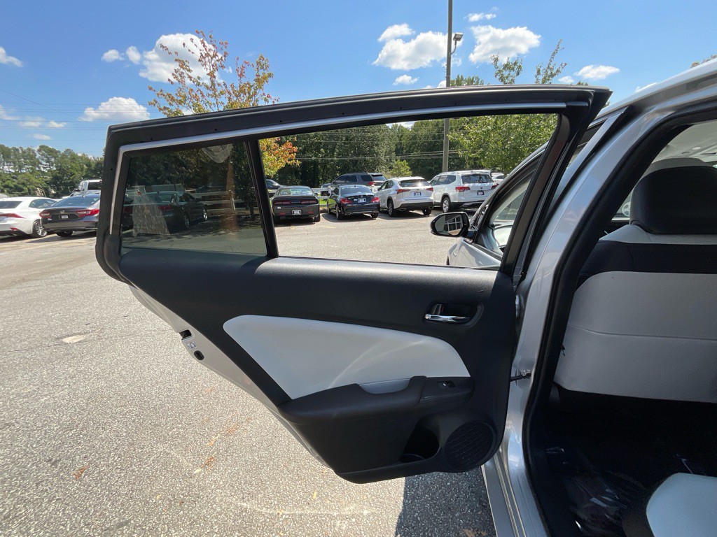 2017 Toyota Prius Image 42
